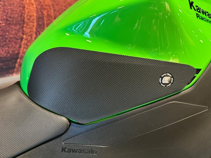 2023 Kawasaki Ninja 400 (EX400G) Ninja Green