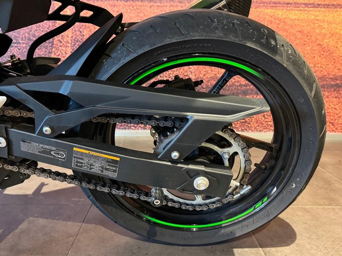 2023 Kawasaki Ninja 400 (EX400G) Ninja Green