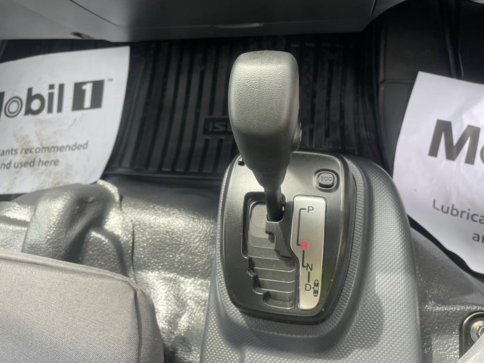 2025 Isuzu N Series NNR 45-150