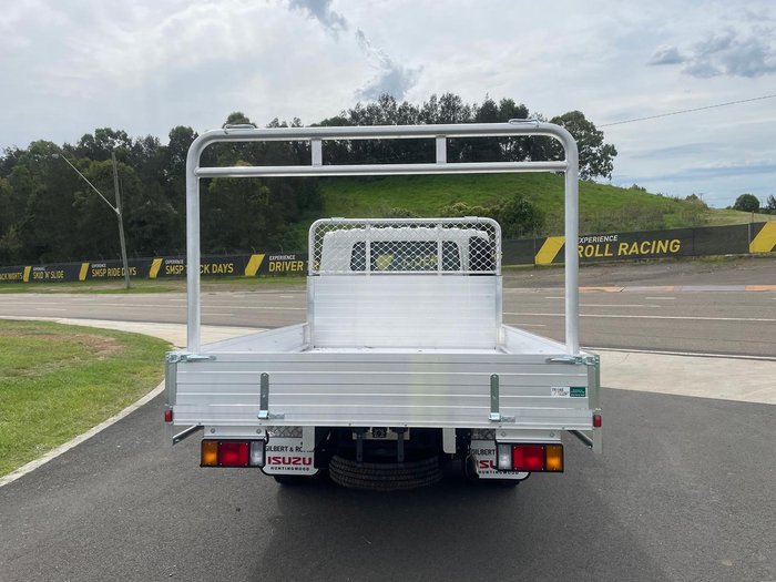 2025 Isuzu N Series NNR 45-150