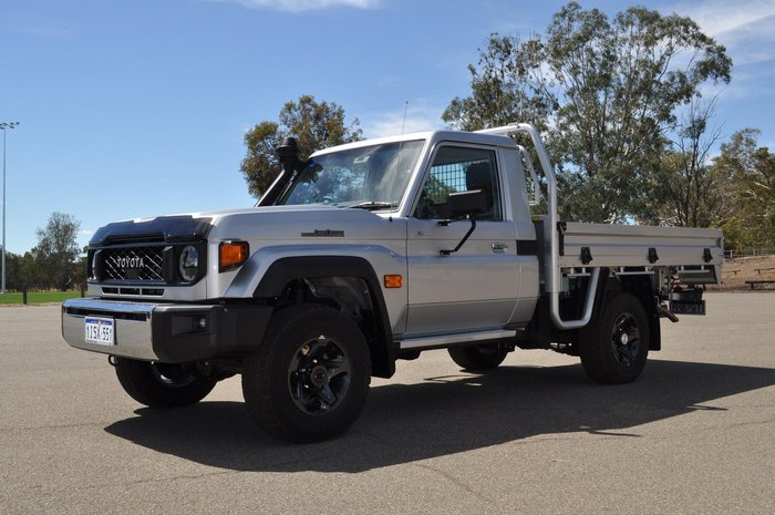 2025 Toyota Landcruiser GXL