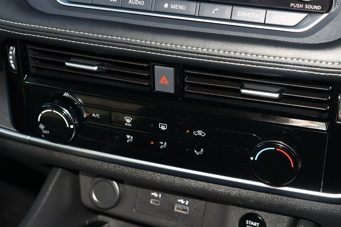 2025 Nissan X-TRAIL ST