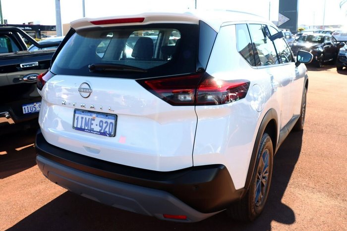 2025 Nissan X-TRAIL ST