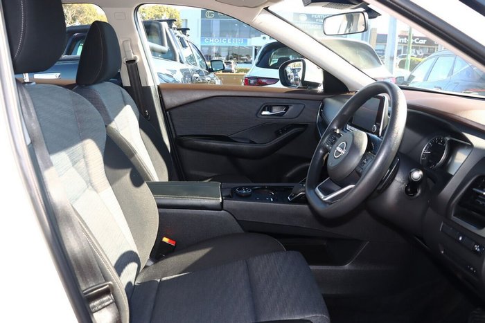 2025 Nissan X-TRAIL ST