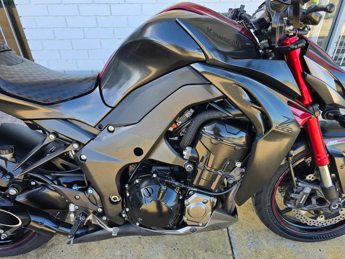 2016 Kawasaki Z1000 Red
