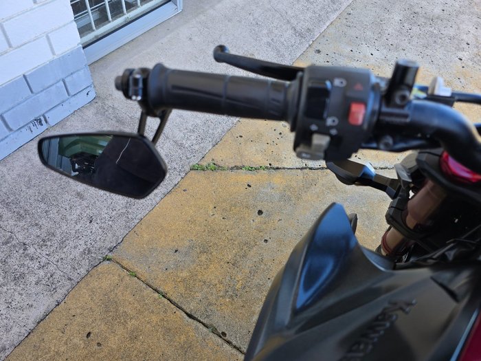 2016 Kawasaki Z1000 Red