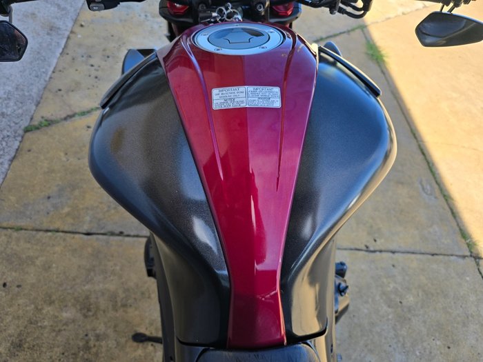2016 Kawasaki Z1000 Red