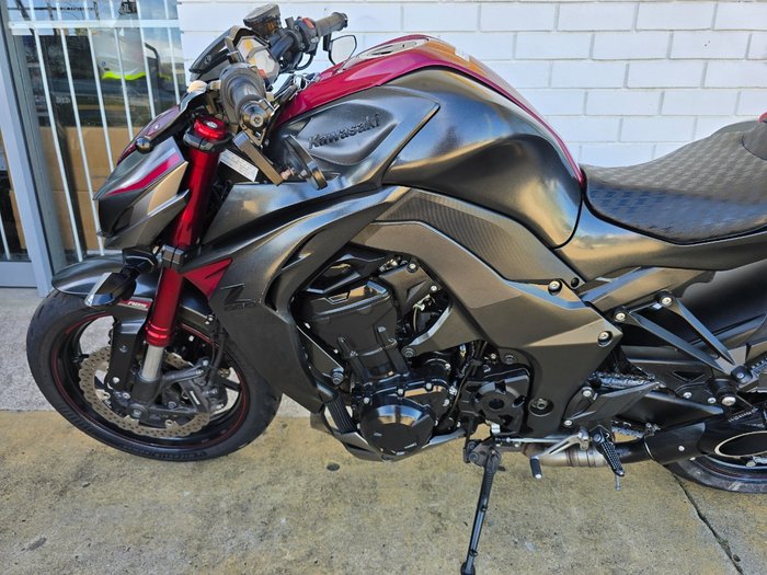 2016 Kawasaki Z1000 Red