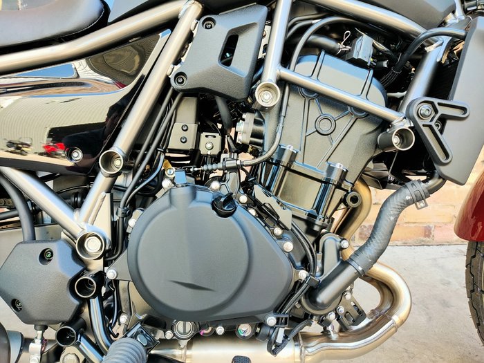 2026 KAWASAKI ELIMINATOR ROAD RED