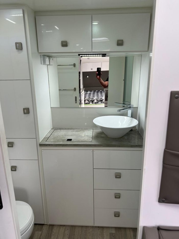 2024 Design RV Crx Semi Off Road Van 5-3, 20'6''