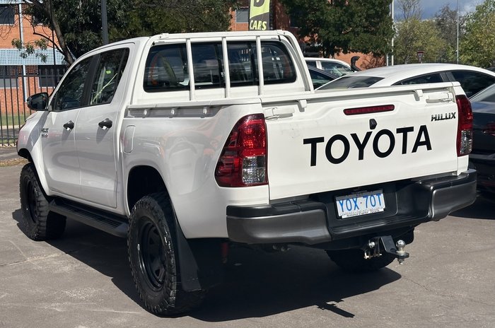 2020 Toyota Hilux SR