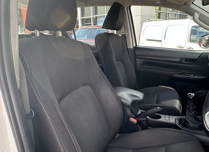 2020 Toyota Hilux SR