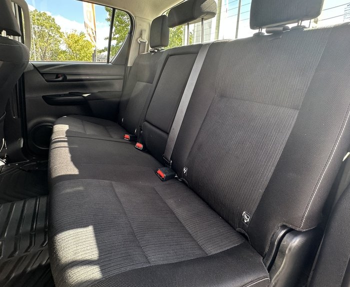 2020 Toyota Hilux SR