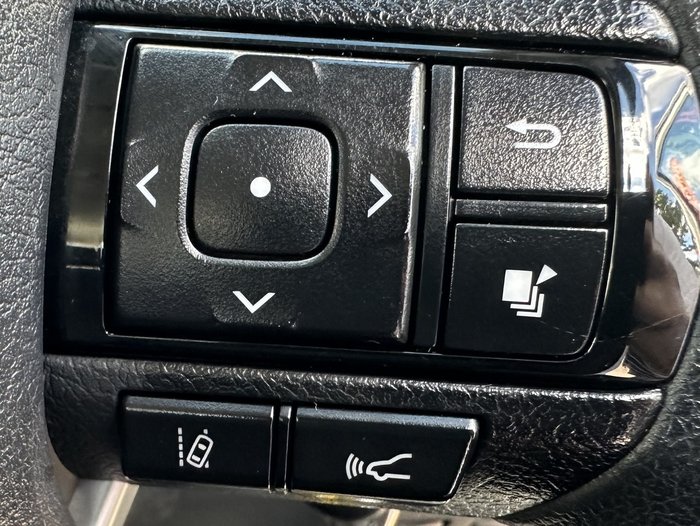 2020 Toyota Hilux SR