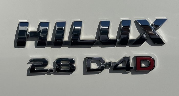 2020 Toyota Hilux SR