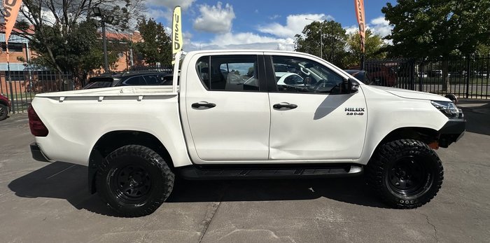 2020 Toyota Hilux SR
