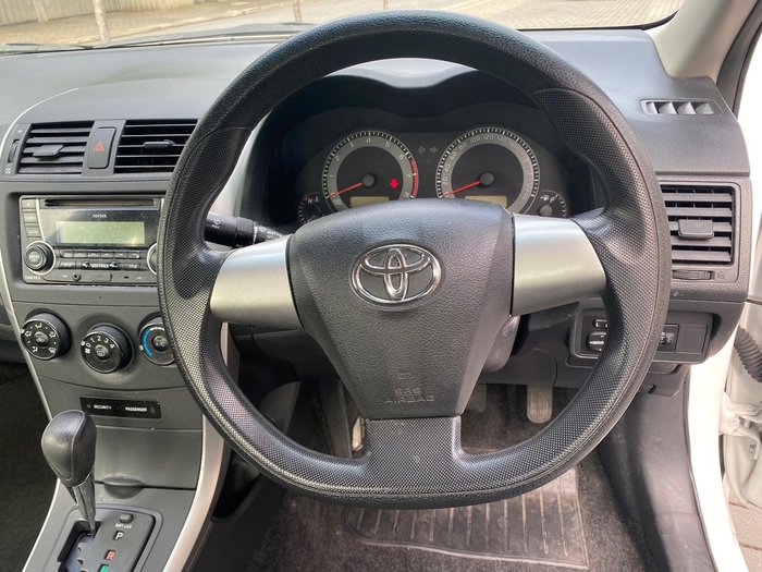 2013 Toyota Corolla Ascent ZRE152R Glacier White