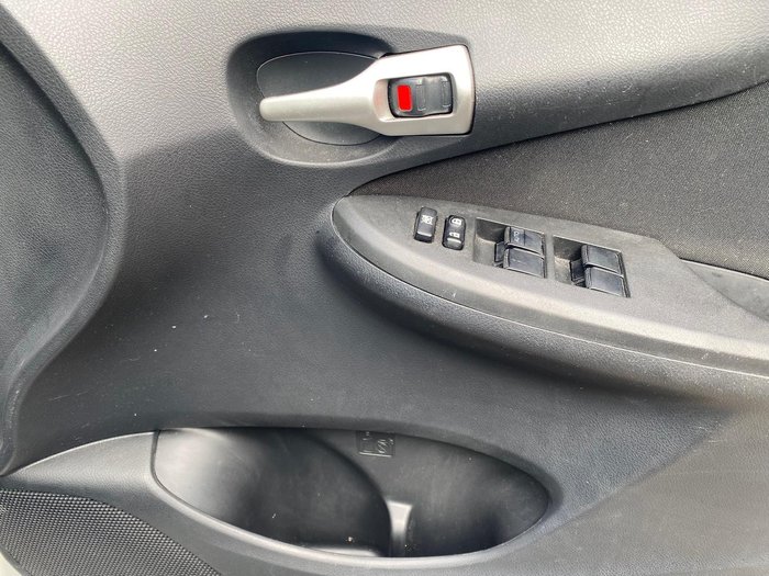 2013 Toyota Corolla Ascent ZRE152R Glacier White