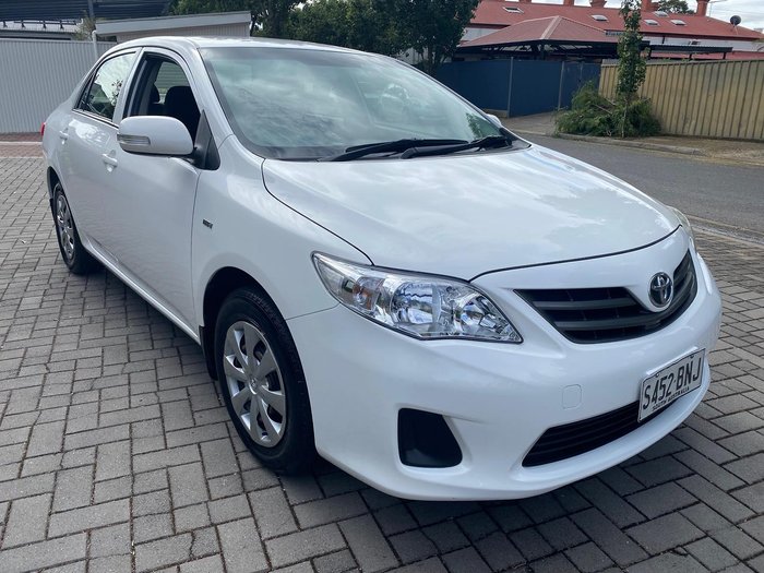 2013 Toyota Corolla Ascent ZRE152R Glacier White