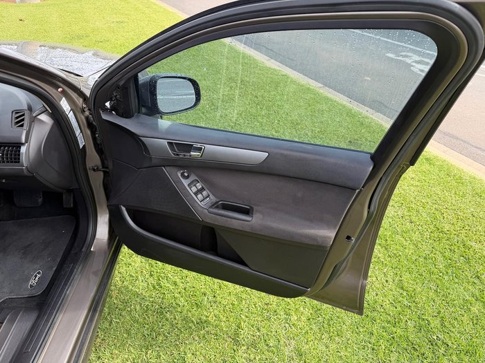 2012 Ford Falcon G6