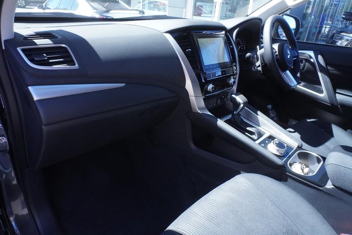 2024 Mitsubishi Pajero Sport Exceed