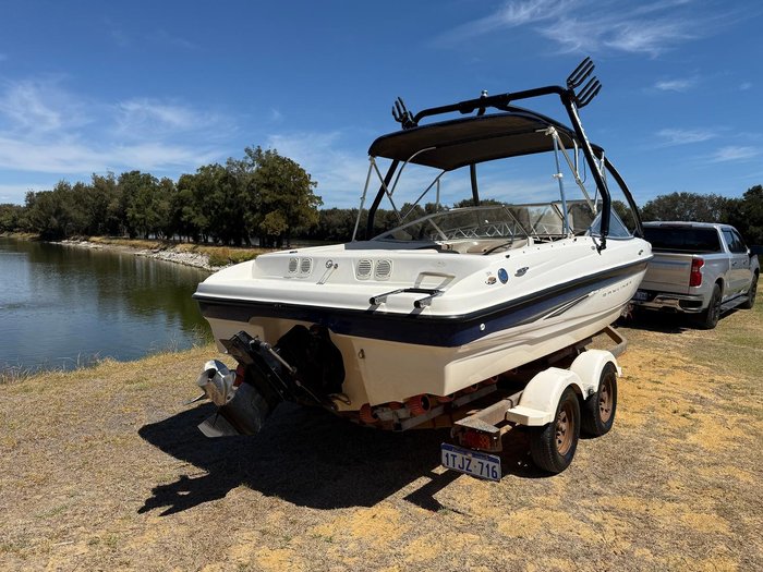 2003 Bayliner 205 Bowrider