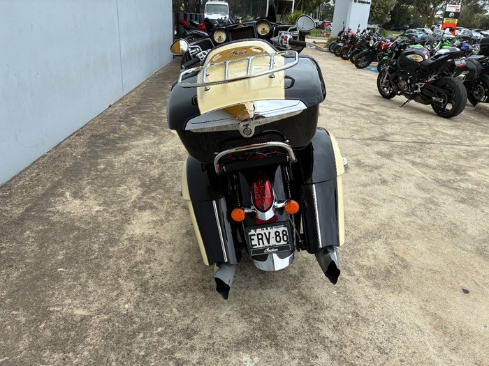 2017 Indian ROADMASTER THUNDER BLACK Black