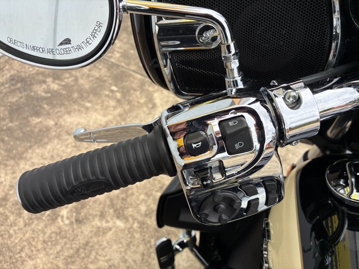 2017 Indian ROADMASTER THUNDER BLACK Black