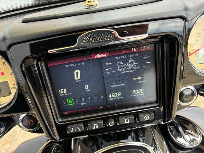 2017 Indian ROADMASTER THUNDER BLACK Black