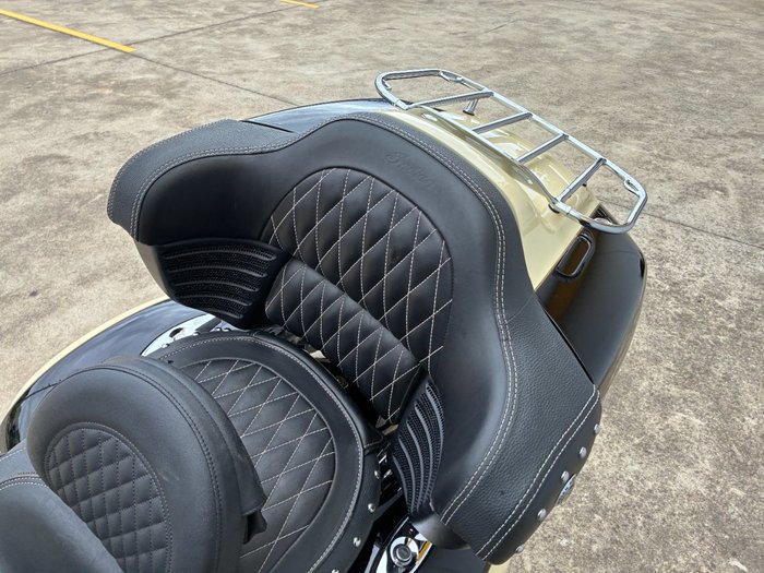 2017 Indian ROADMASTER THUNDER BLACK Black