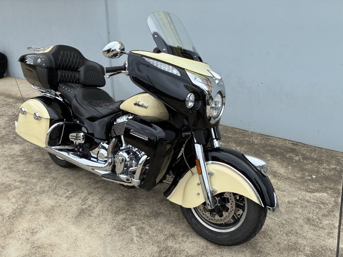 2017 Indian ROADMASTER THUNDER BLACK Black