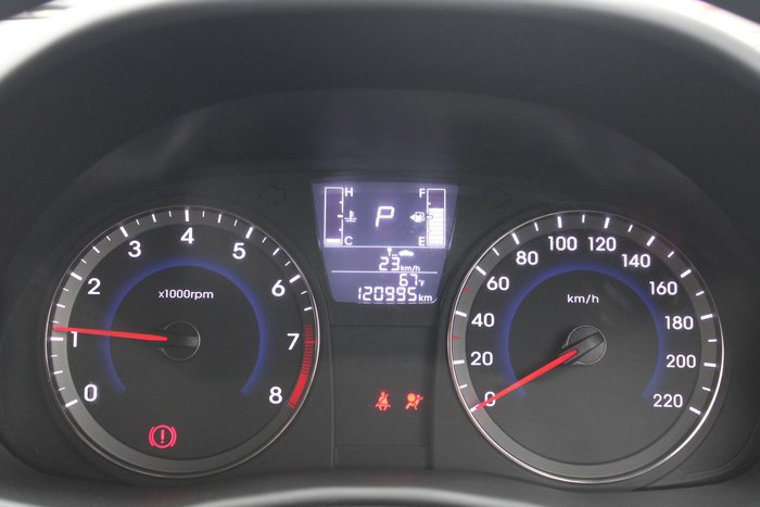 2014 Hyundai Accent Active