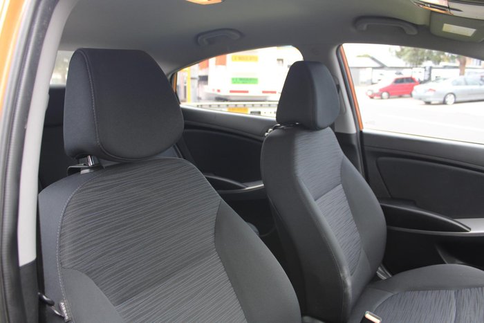 2014 Hyundai Accent Active