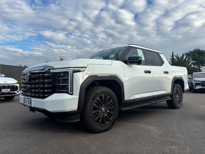 2025 MG MGU9 Explore Pro EKK1C MY25 4X4 Dual Range Alpine White