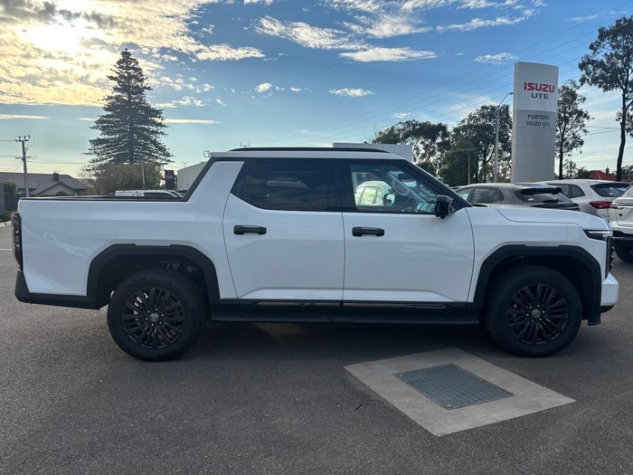 2025 MG MGU9 Explore Pro EKK1C MY25 4X4 Dual Range Alpine White