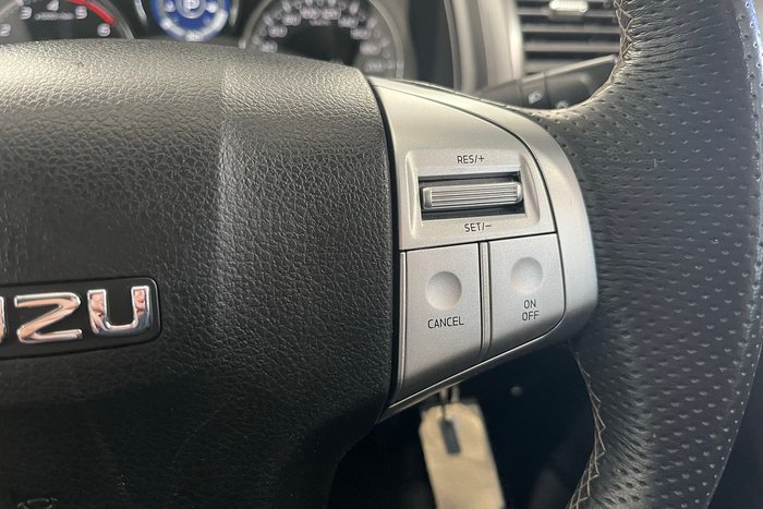 2021 Isuzu MU-X LS-U