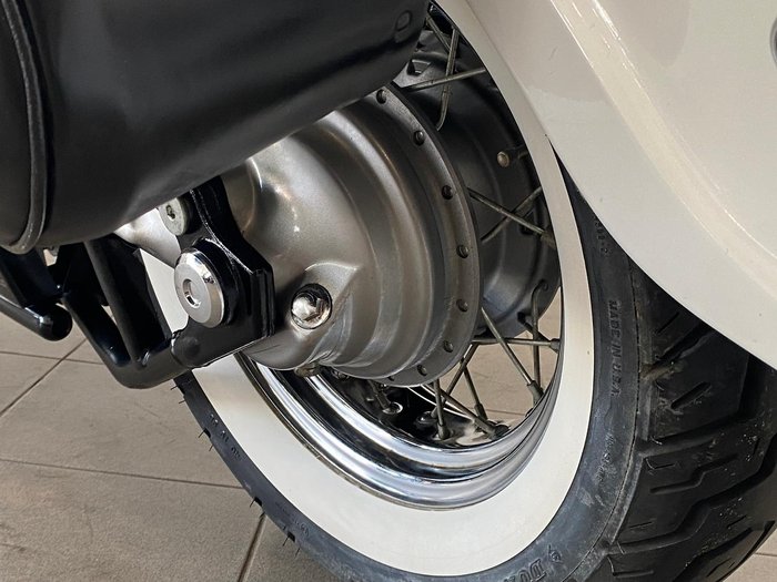 2012 Suzuki Boulevard C50T (VL800T) Boulevard White