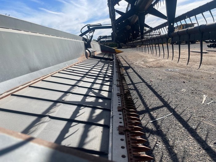 2009 New Holland Cr9070