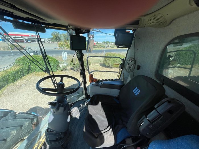 2009 New Holland Cr9070