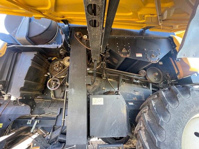 2009 New Holland Cr9070