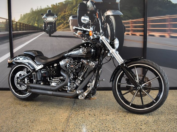 2016 HARLEY-DAVIDSON FXSB SOFTAIL BREAKOUT