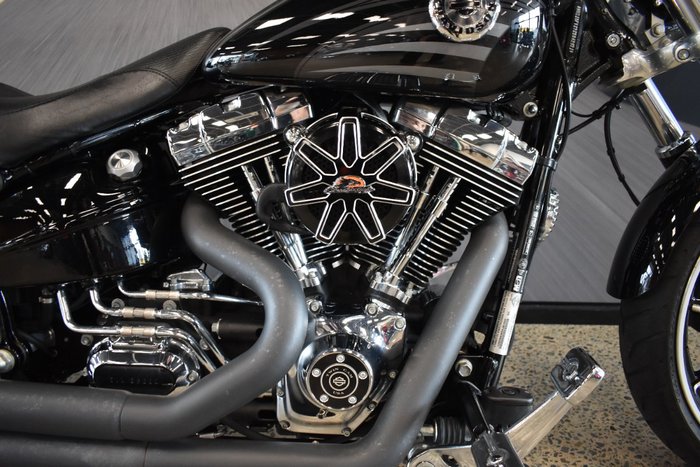 2016 HARLEY-DAVIDSON FXSB SOFTAIL BREAKOUT