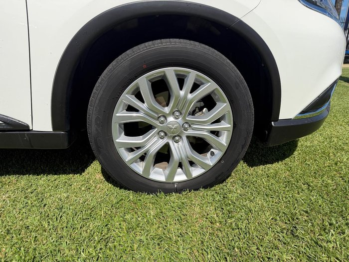 2021 Mitsubishi Outlander ES