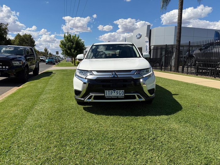 2021 Mitsubishi Outlander ES