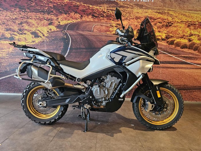 2023 CFMOTO 800MT Touring