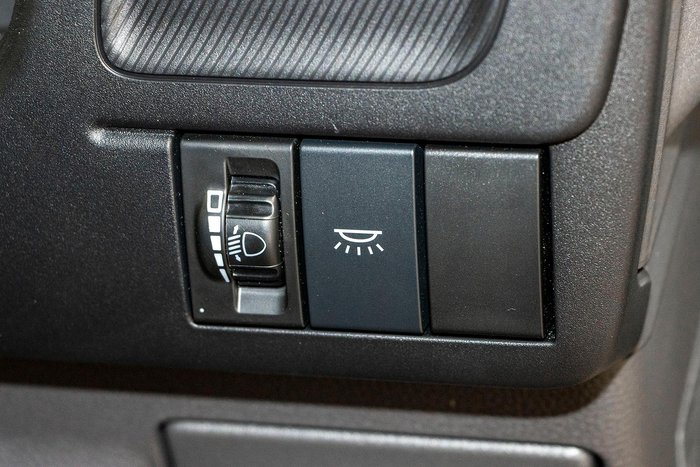 2025 Isuzu N Series NNR 45-150 DT D34