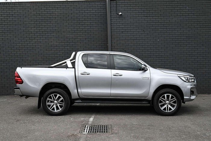 2020 Toyota Hilux SR5