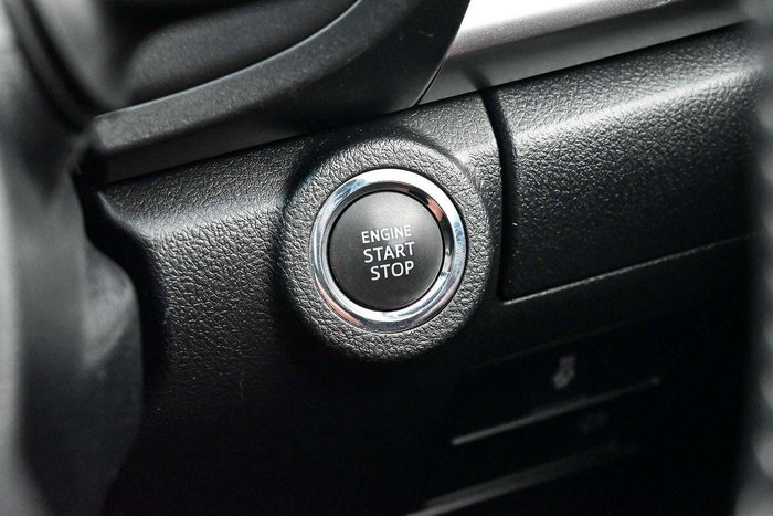 2020 Toyota Hilux SR5