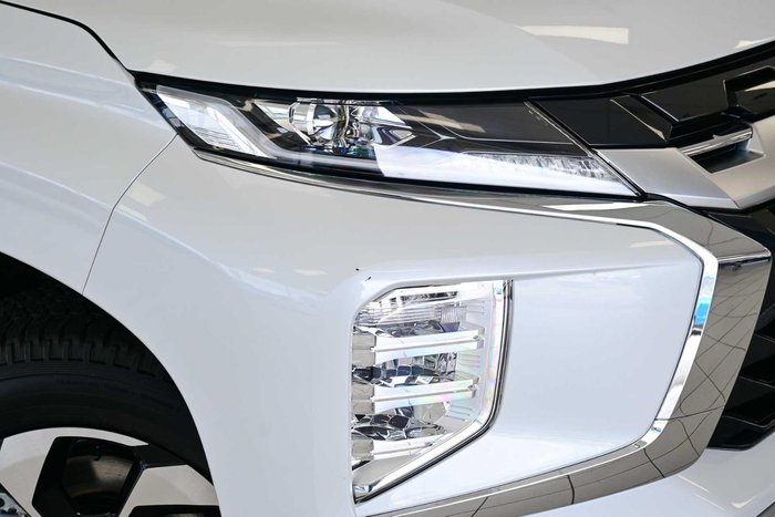 2025 Mitsubishi Pajero Sport GLS