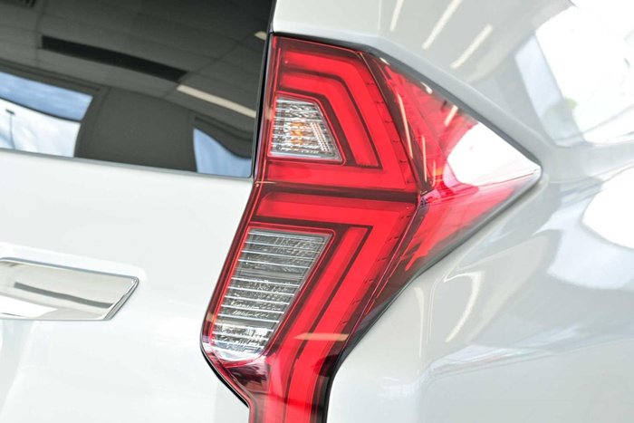 2025 Mitsubishi Pajero Sport GLS